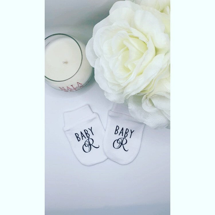Personalised Pregnancy Gender Announcement, New baby Mittens, Baby Shower gift, Unisex Baby, Girl, boy, gloves, gender reveal