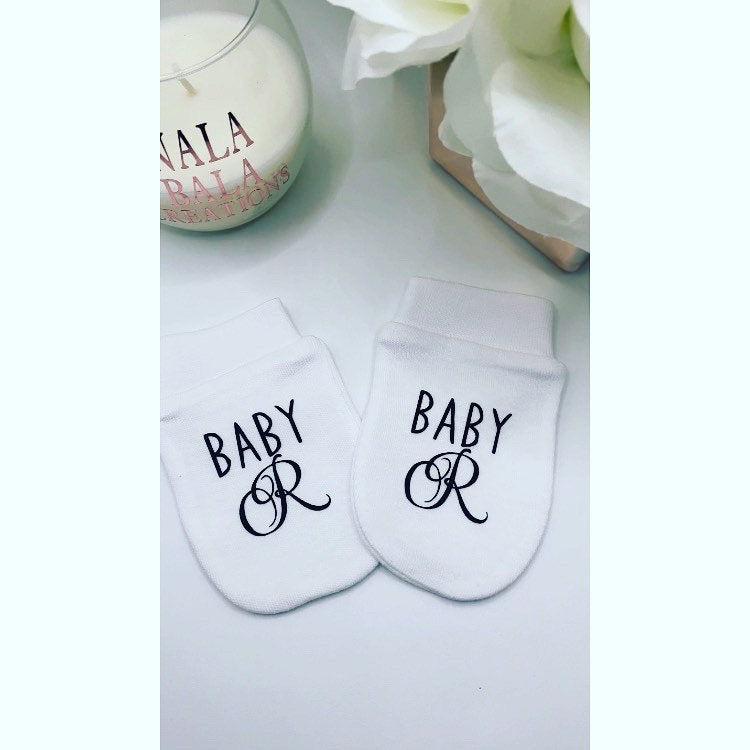 Personalised Pregnancy Gender Announcement, New baby Mittens, Baby Shower gift, Unisex Baby, Girl, boy, gloves, gender reveal