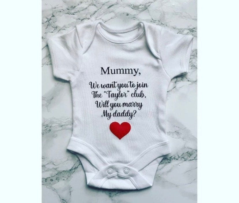 Will you marry my daddy/mummy babygrow, Any words or message Proposal Ideas for her or him, Proposal Baby Vest, Fiancé Wedding Proposal