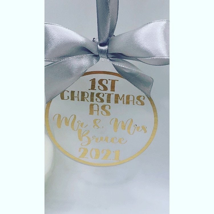 Personalised Me and Mrs Christmas Bauble | Christmas Decor | All Colours Available | Family | Mum Dad Child Bauble | Keepsake | Gift