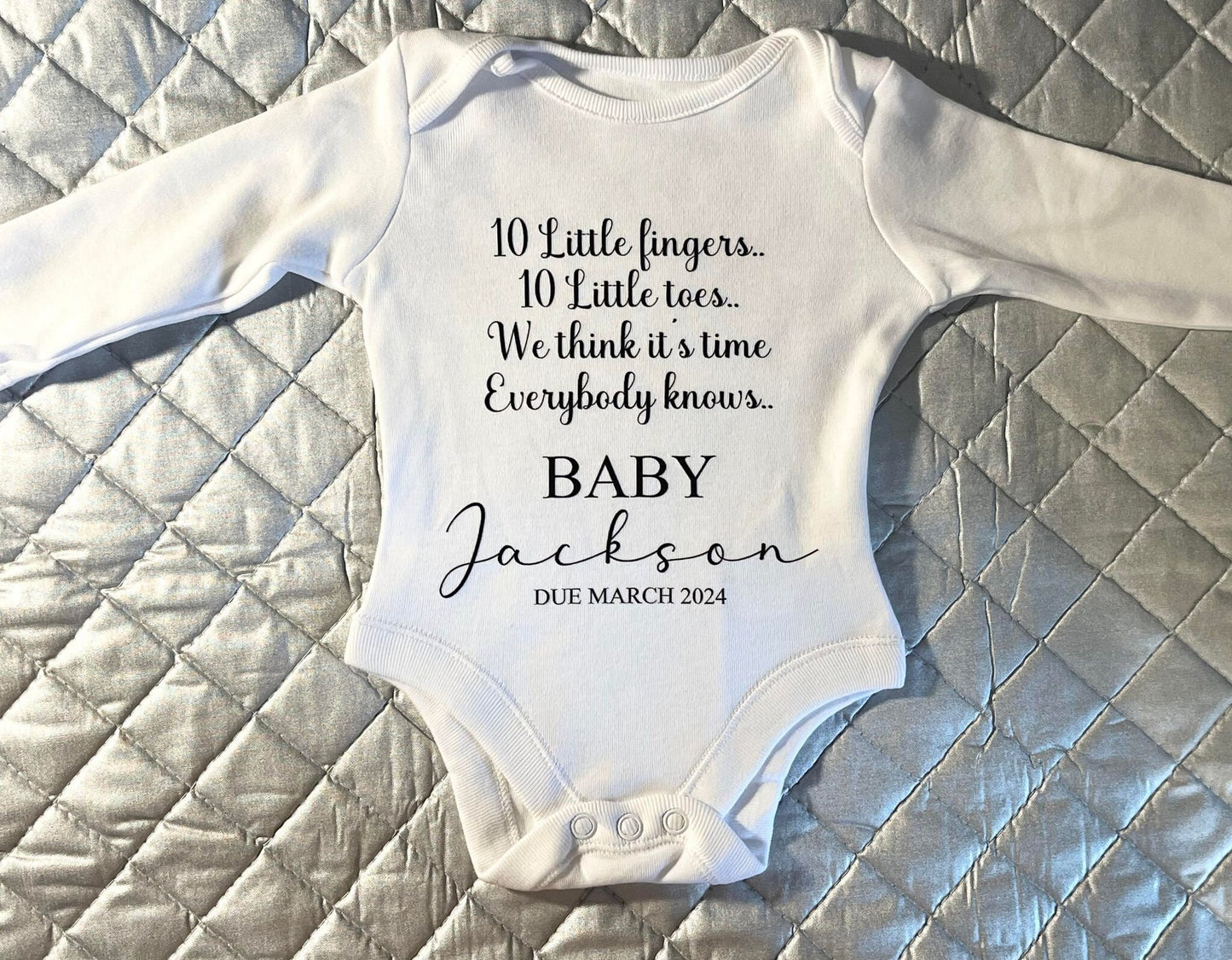 Cute Announcement Baby Vest Grow Bodysuit Pet Gift Dog Cat baby reveal 10 fingers 10 toes, baby feet in parents hands cute pregnancy reveal